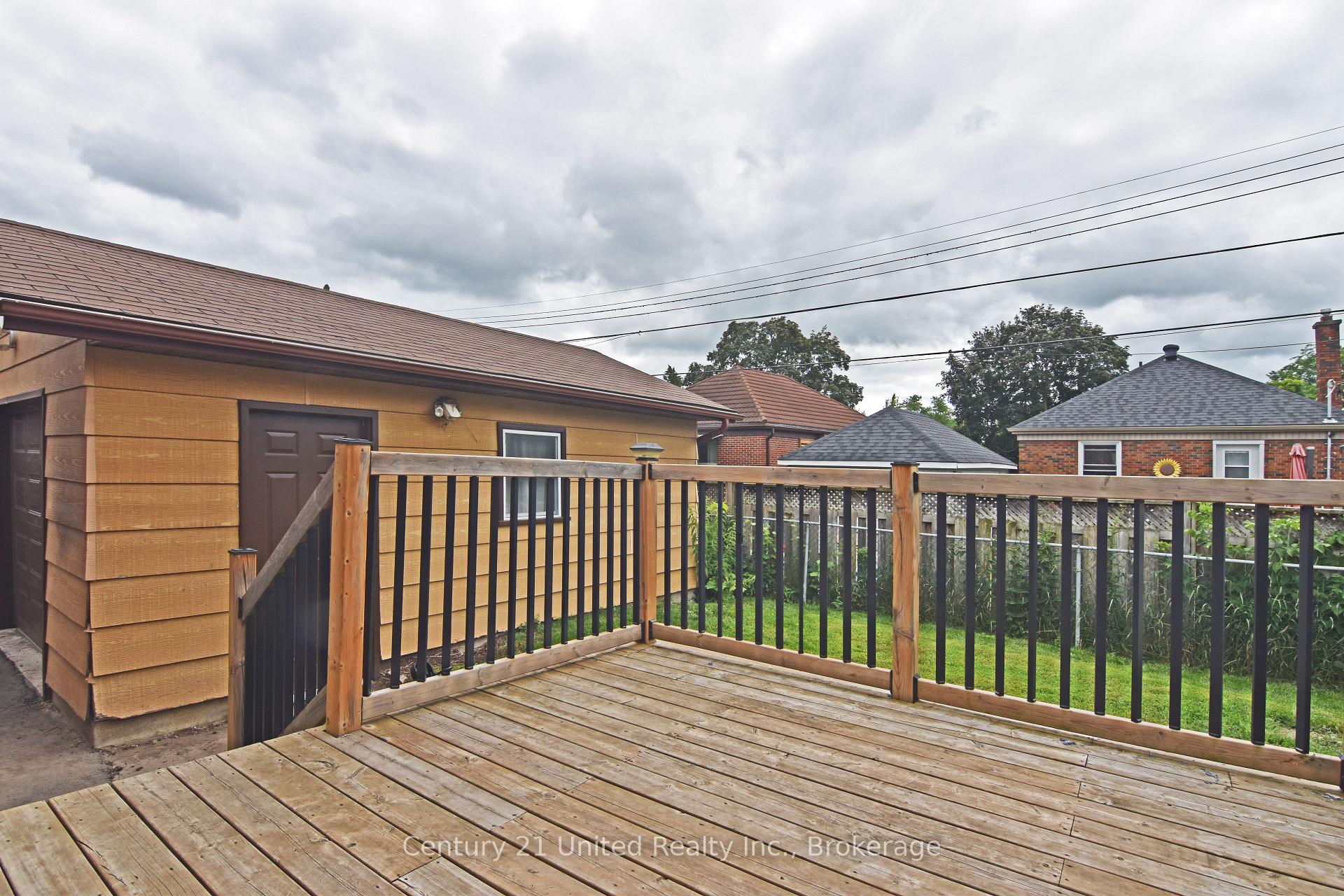 Photo 2 of 397 Edison Avenue, Peterborough, Otonabee Ward 1 — HOMEH