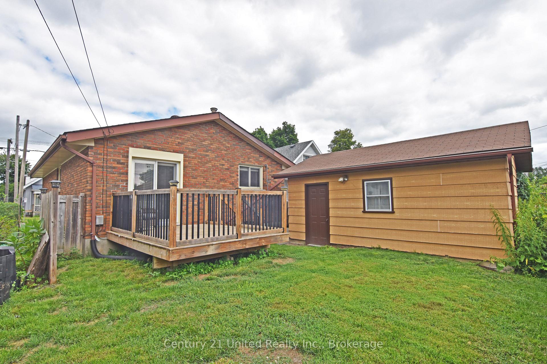 Photo 3 of 397 Edison Avenue, Peterborough, Otonabee Ward 1 — HOMEH