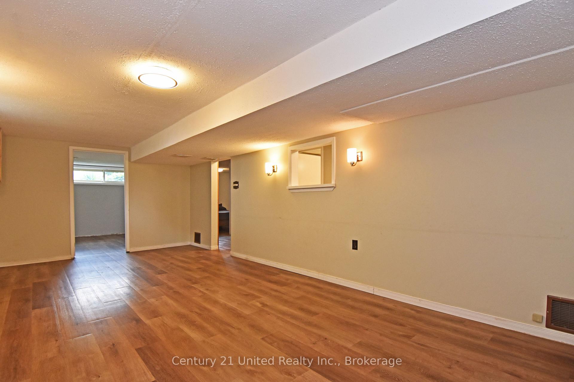 Photo 18 of 397 Edison Avenue, Peterborough, Otonabee Ward 1 — HOMEH