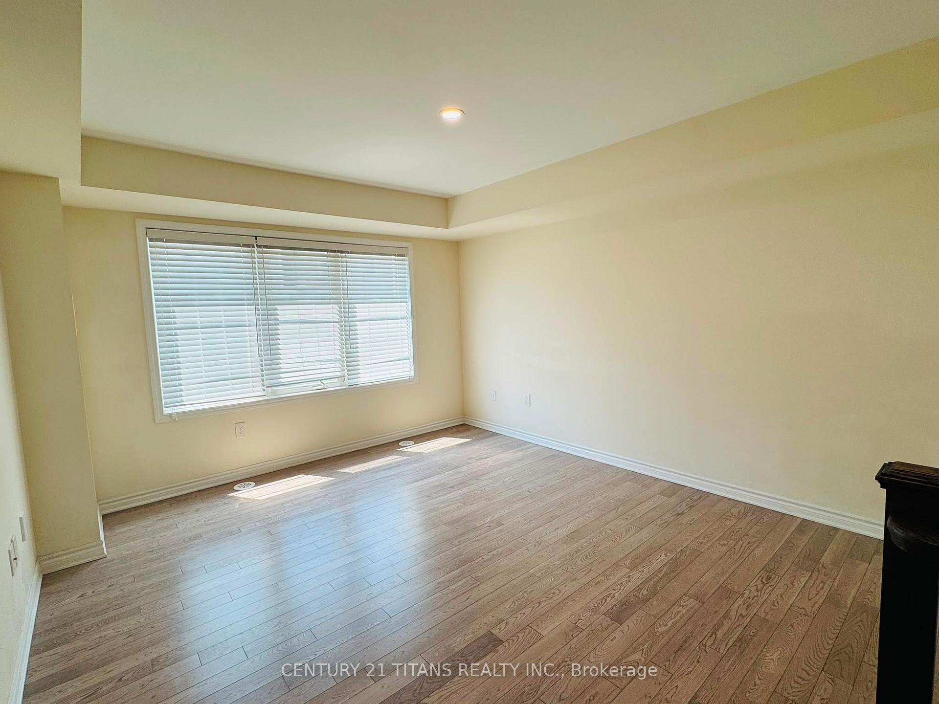 Photo 3 of 63 Gerigs Street, Scarborough, Clairlea-Birchmount — HOMEH