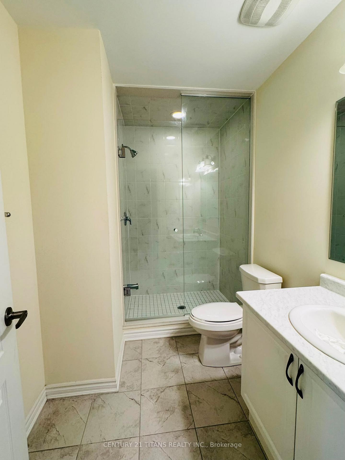 Photo 7 of 63 Gerigs Street, Scarborough, Clairlea-Birchmount — HOMEH