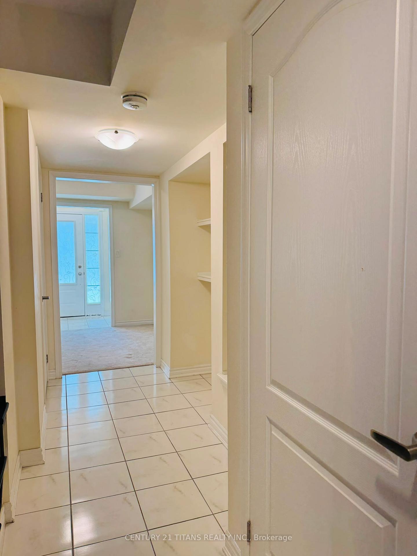 Photo 11 of 63 Gerigs Street, Scarborough, Clairlea-Birchmount — HOMEH