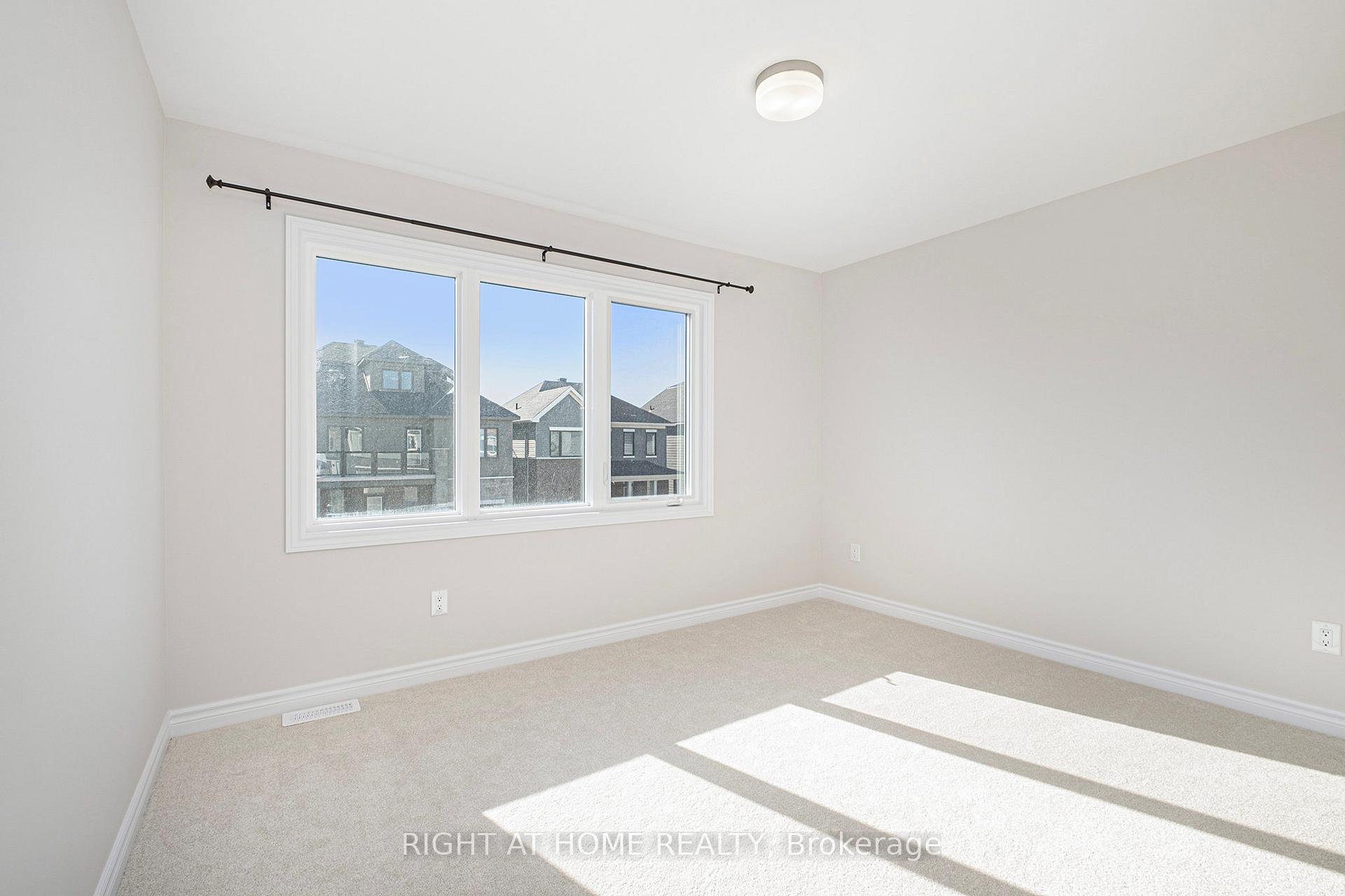 Photo 10 of 332 Peninsula Road, Ottawa, Barrhaven - Heritage Park — HOMEH