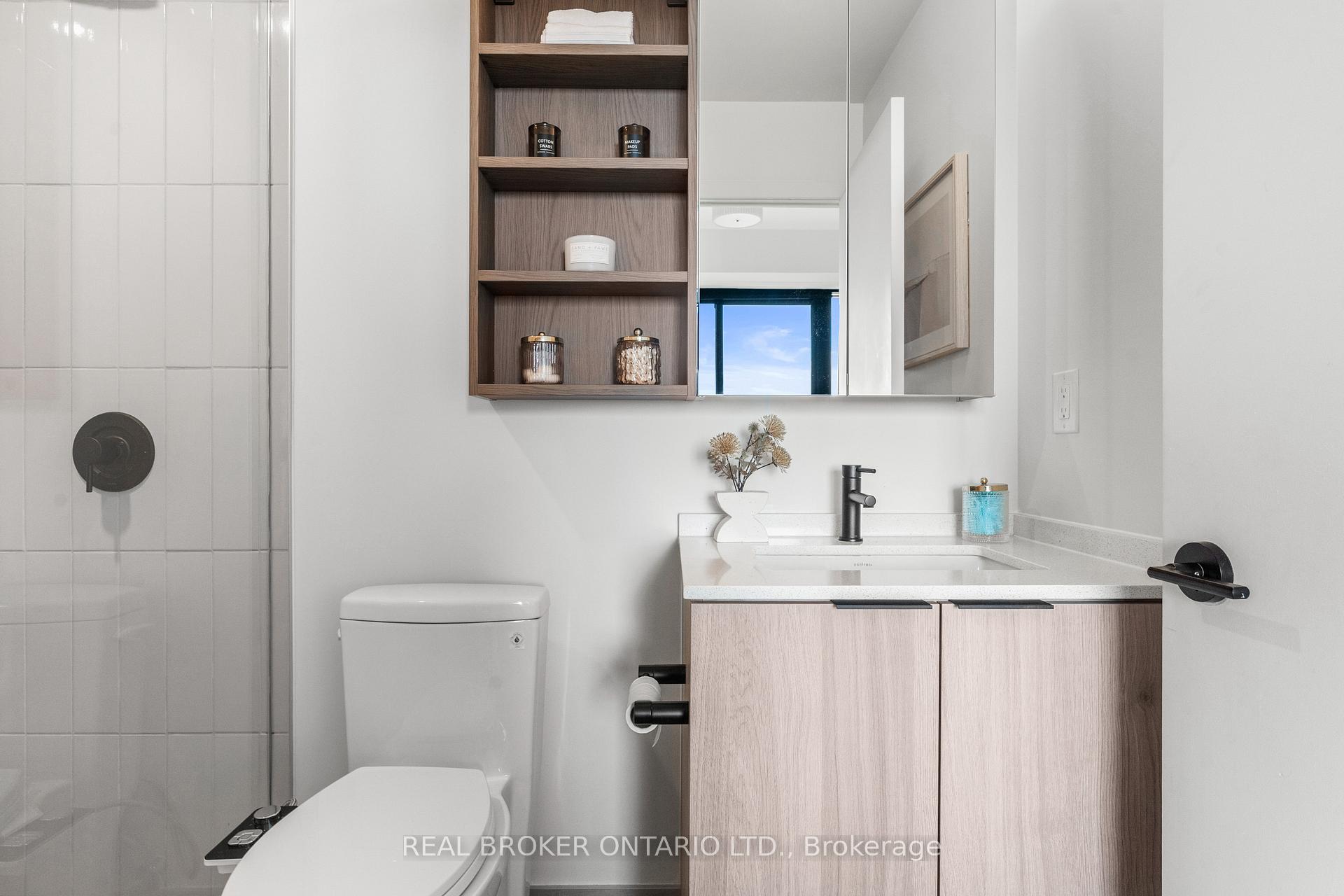 Photo 13 of Unit 902, 181 Sterling Road, Toronto, Dufferin Grove — HOMEH
