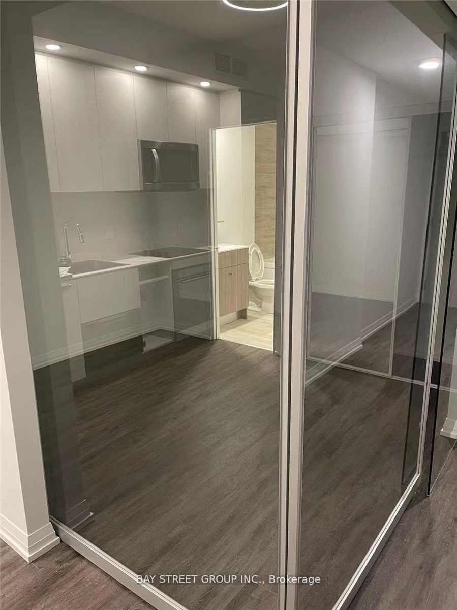 Photo 7 of Unit 2605, 75 Canterbury Place, North York, Willowdale West — HOMEH