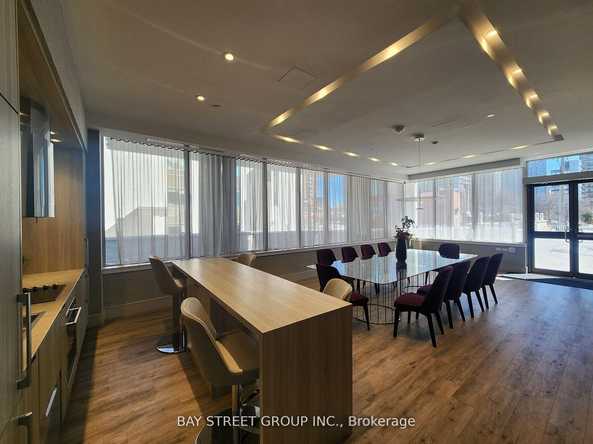 Photo 8 of Unit 2605, 75 Canterbury Place, North York, Willowdale West — HOMEH