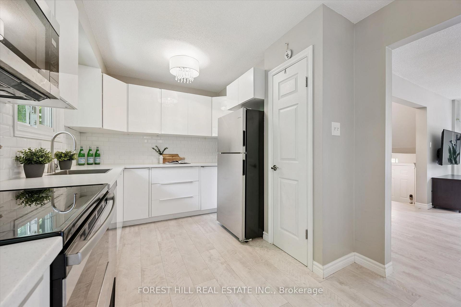 Photo 11 of Unit 53, 49 cedarwoods Crescent, Kitchener, Vanier - Kitchener — HOMEH