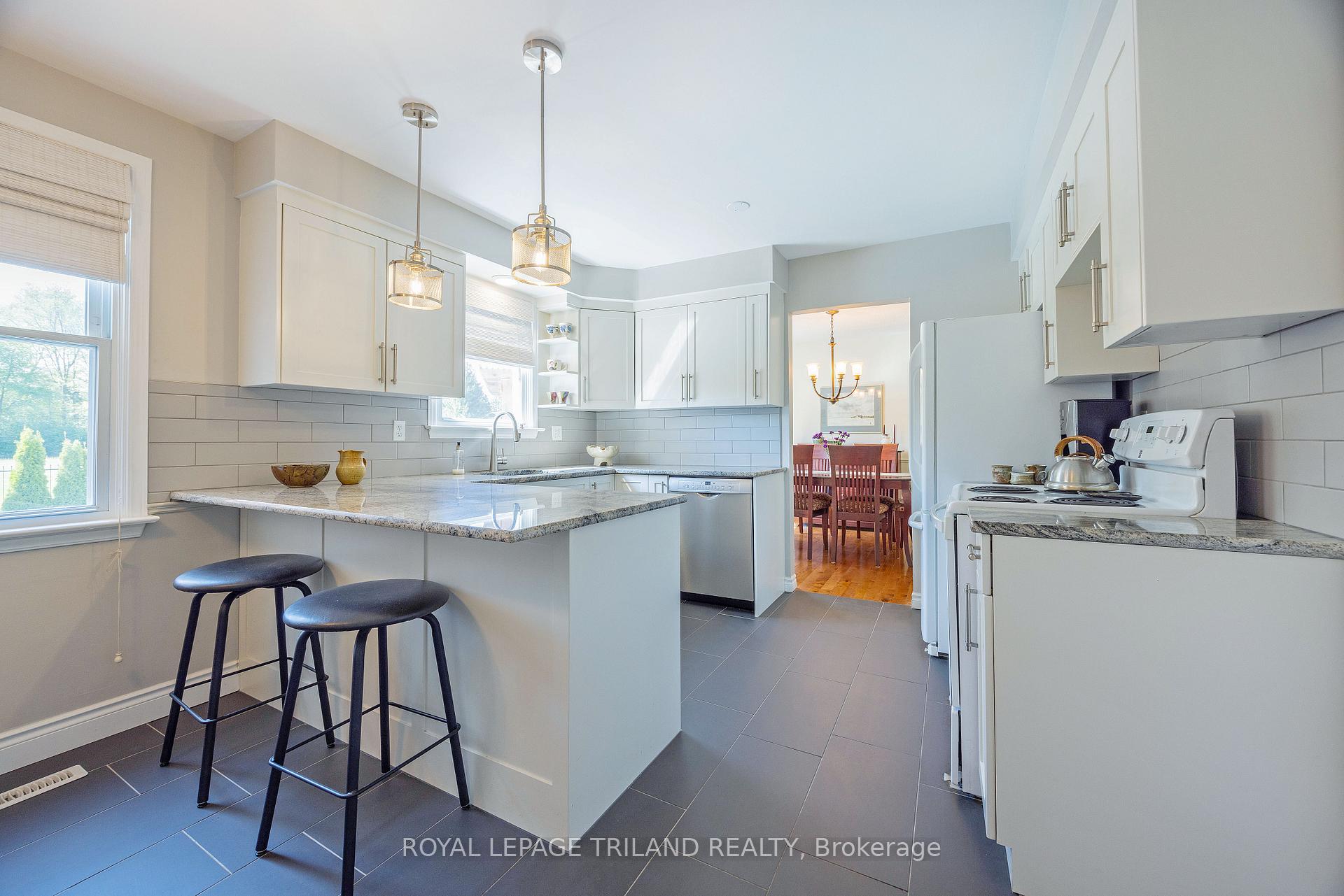 Photo 12 of 1402 Hastings Drive, London, North G — HOMEH