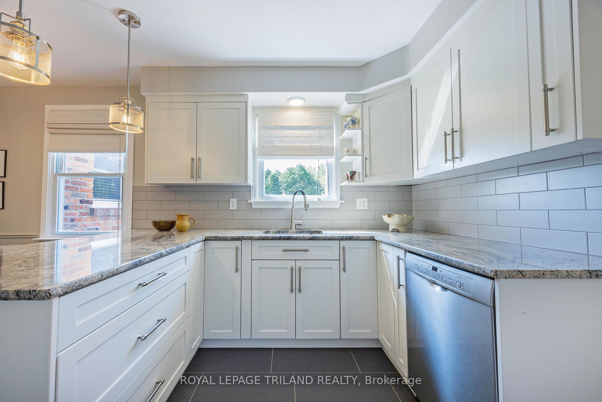 Photo 13 of 1402 Hastings Drive, London, North G — HOMEH