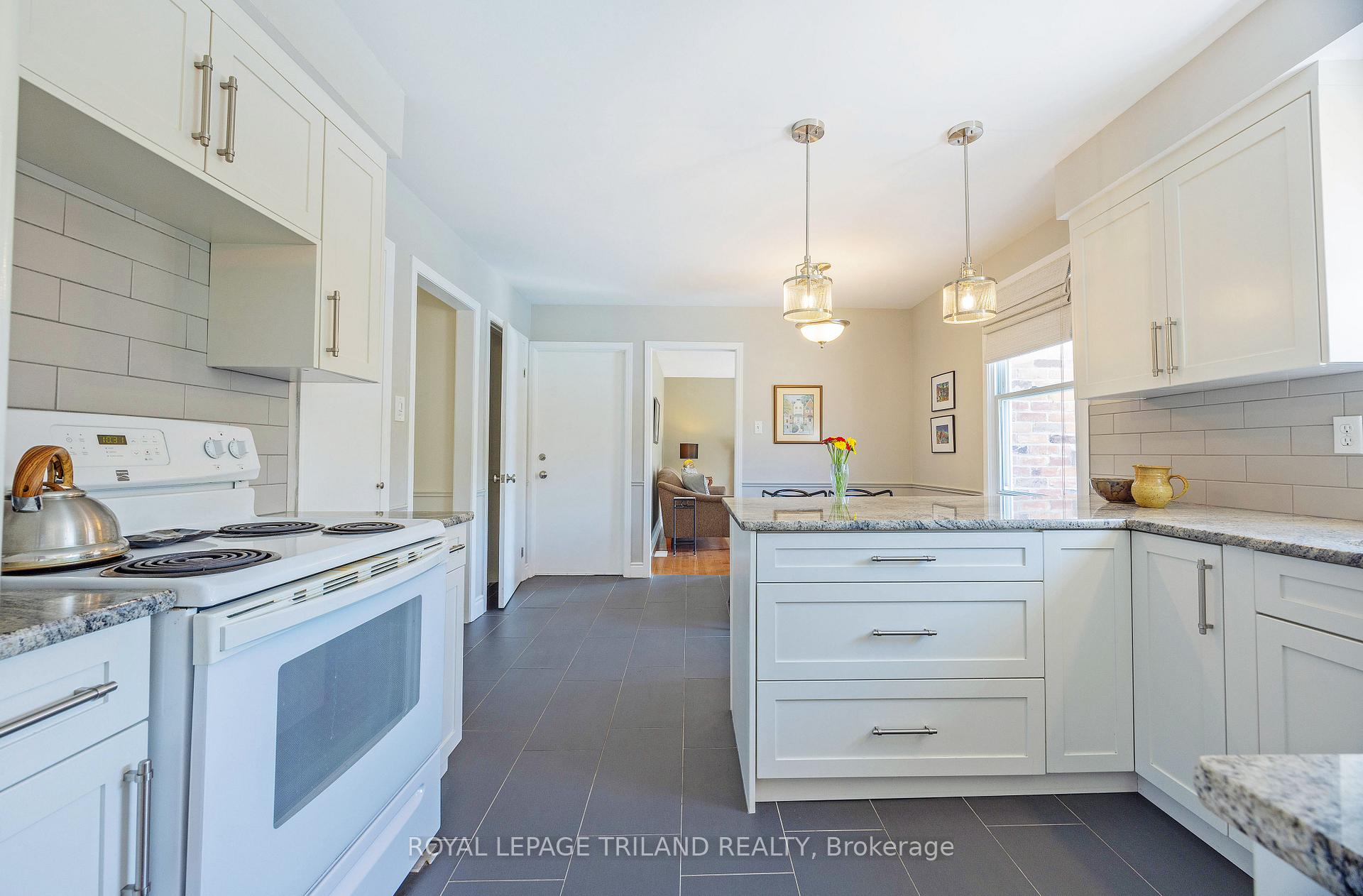 Photo 15 of 1402 Hastings Drive, London, North G — HOMEH