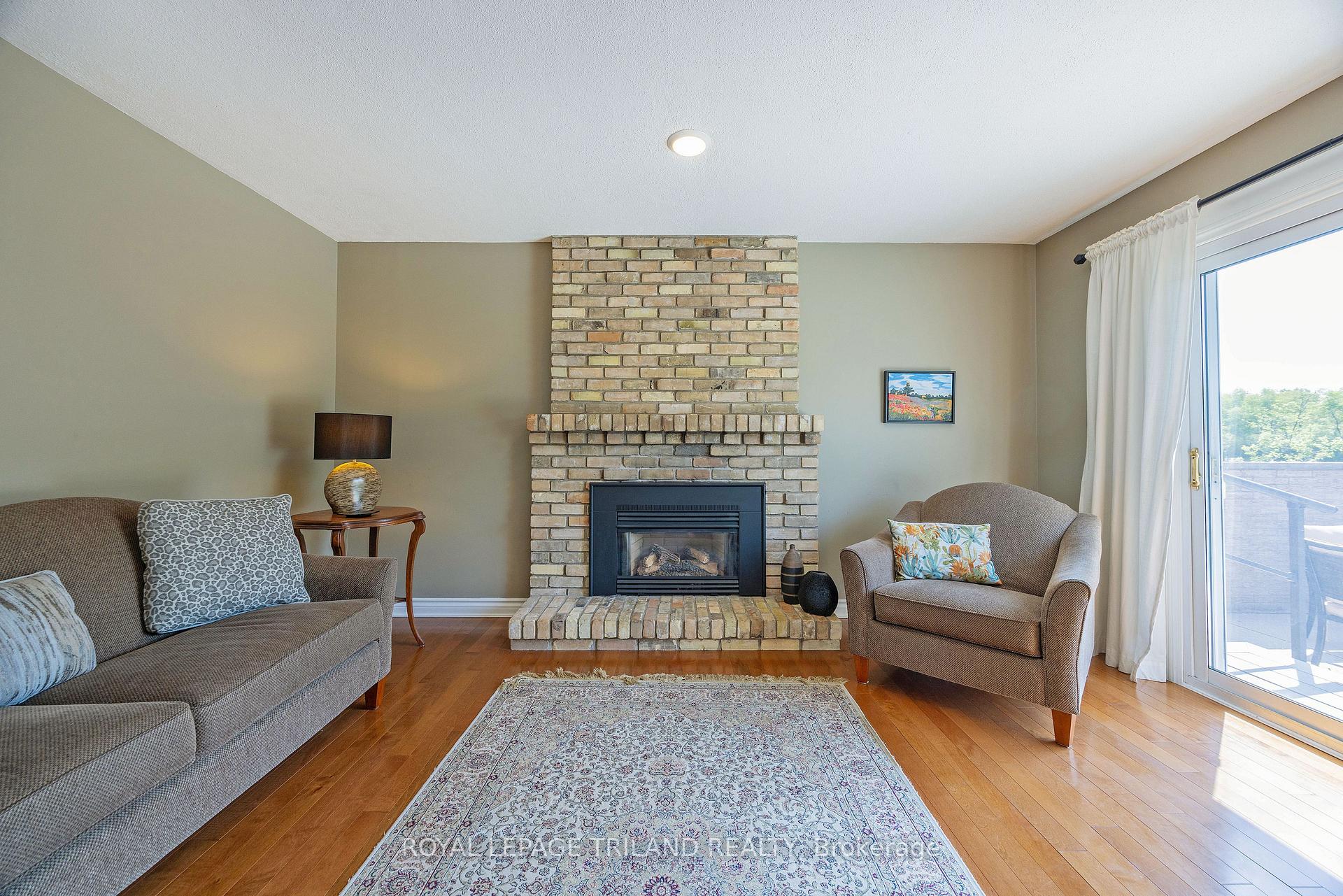 Photo 17 of 1402 Hastings Drive, London, North G — HOMEH