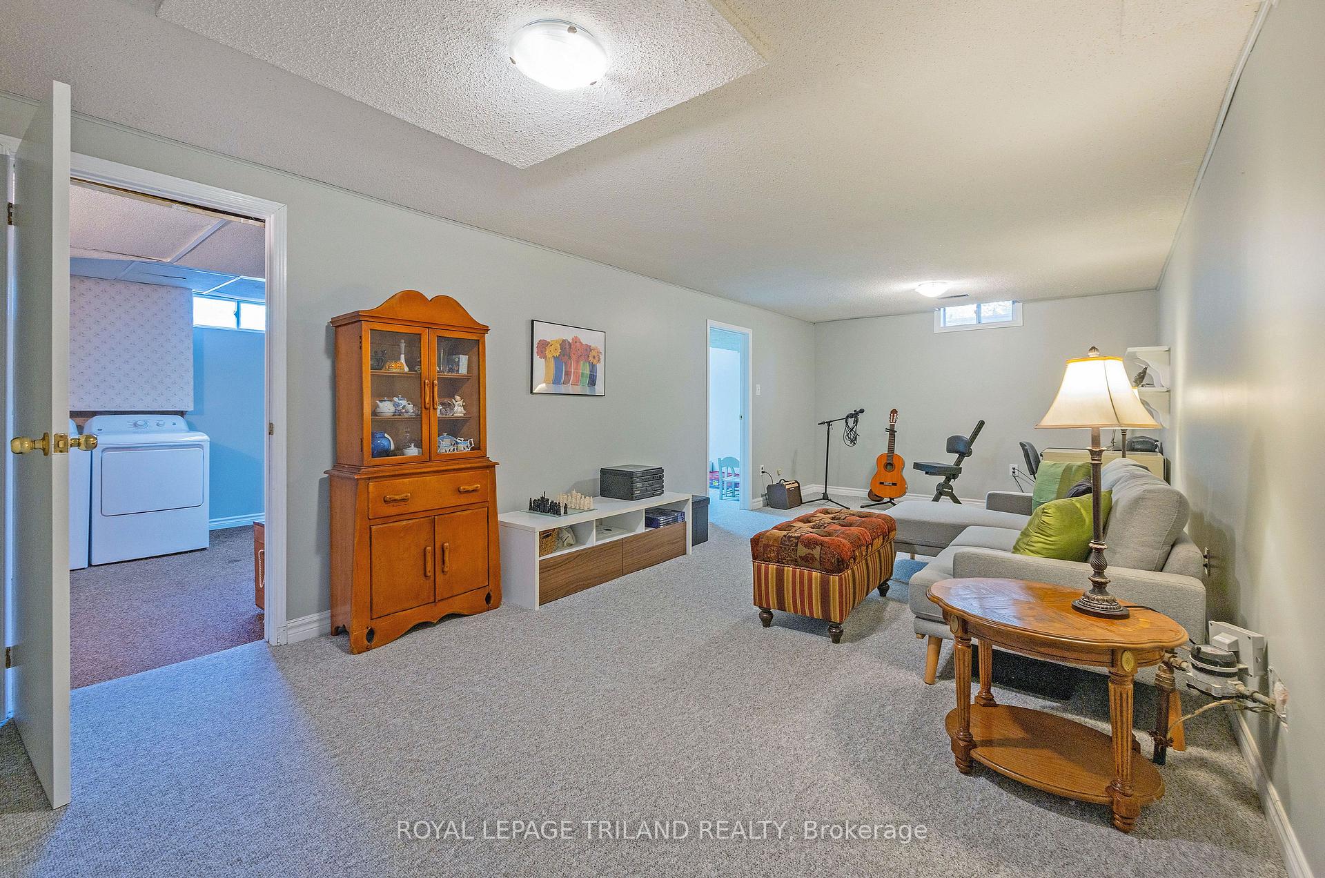 Photo 25 of 1402 Hastings Drive, London, North G — HOMEH