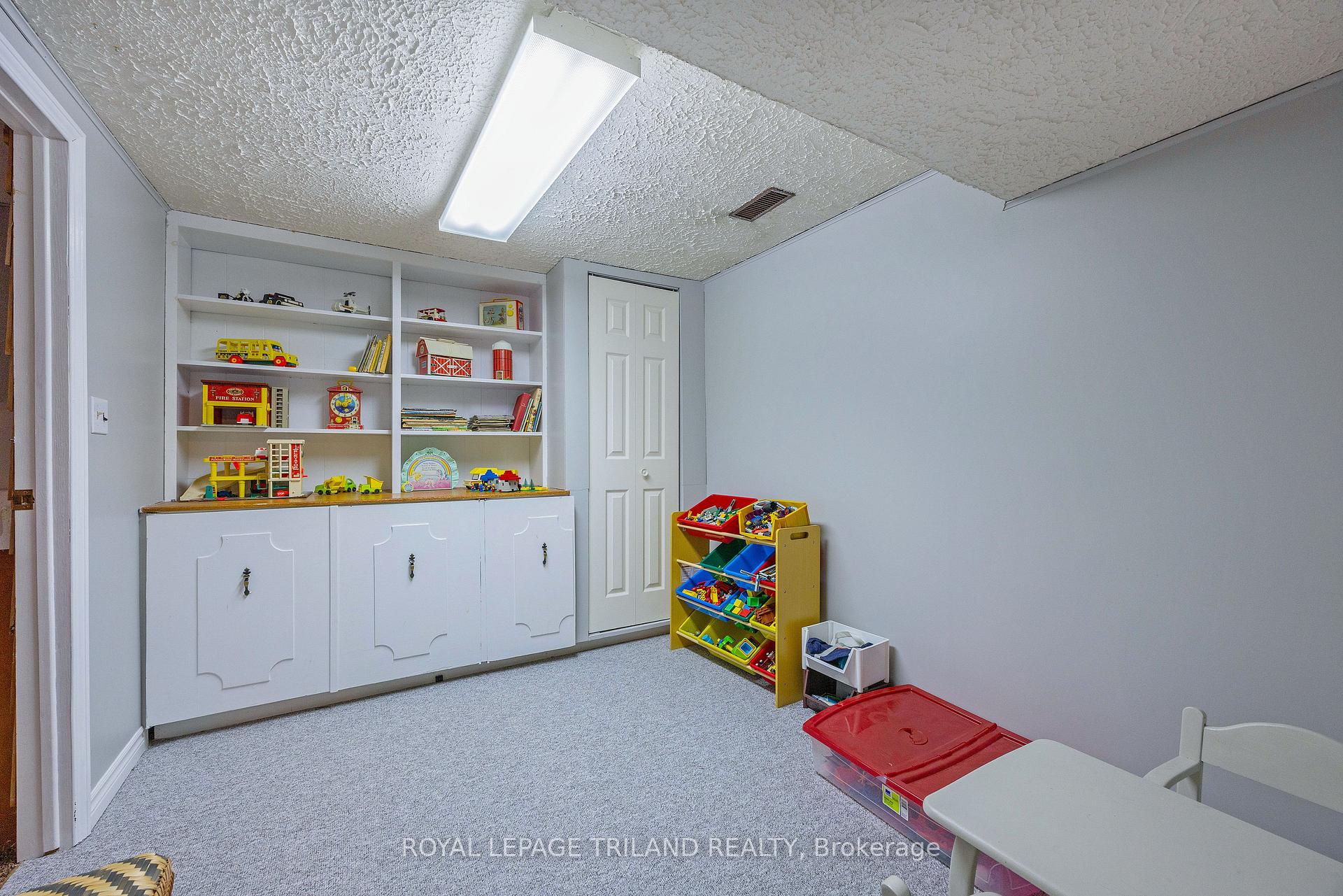 Photo 27 of 1402 Hastings Drive, London, North G — HOMEH