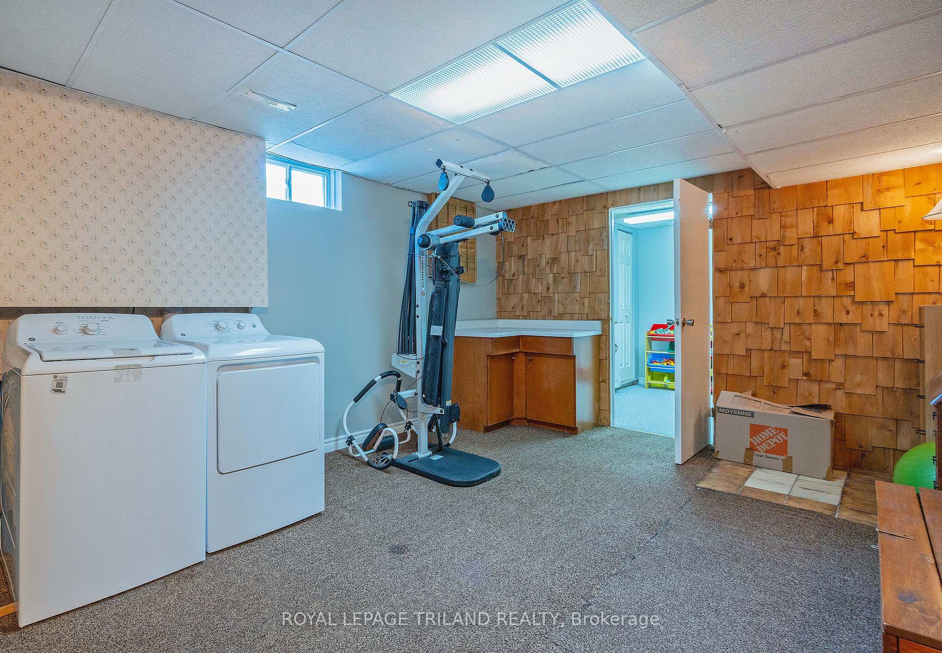 Photo 29 of 1402 Hastings Drive, London, North G — HOMEH