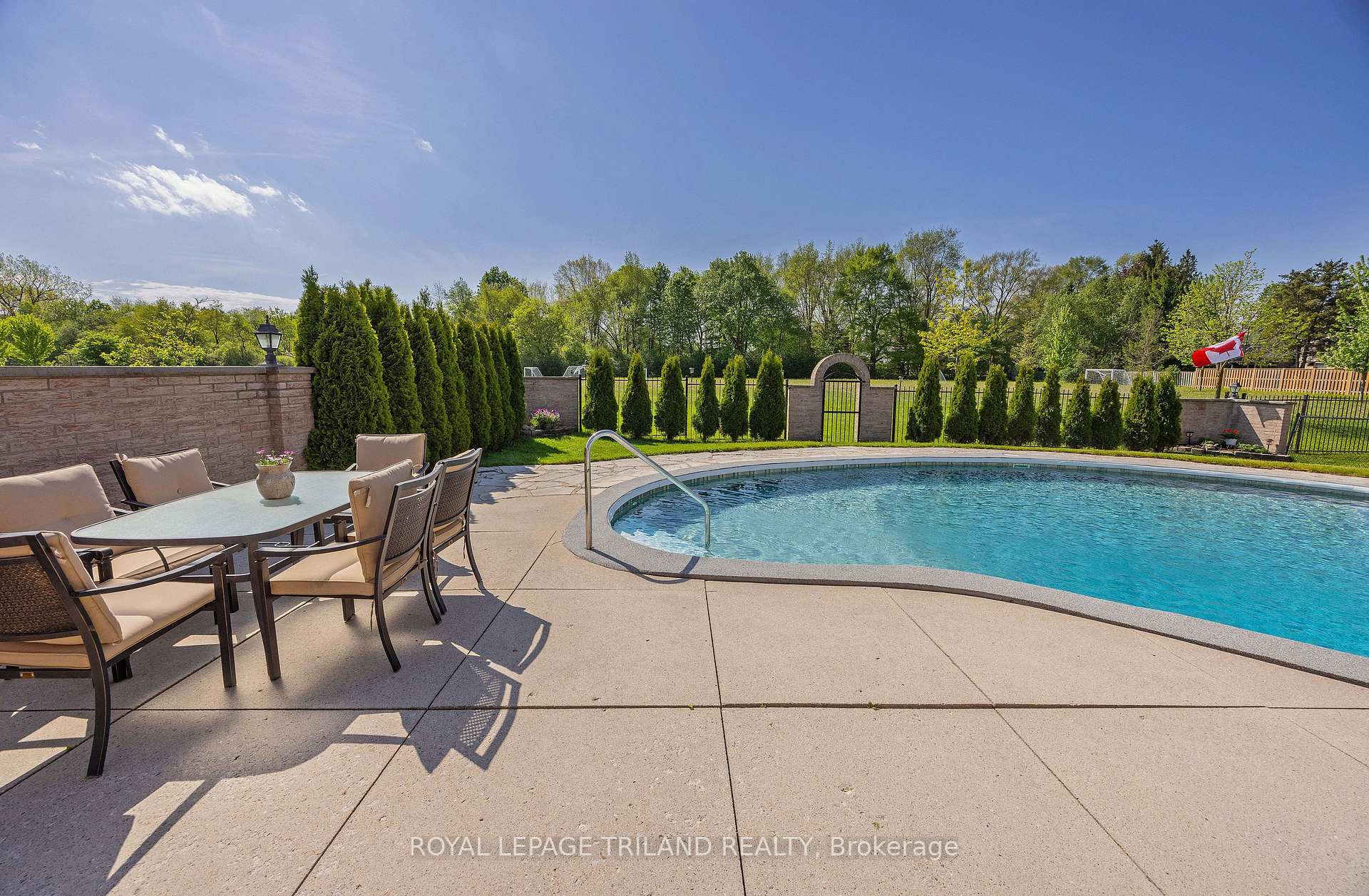 Photo 30 of 1402 Hastings Drive, London, North G — HOMEH