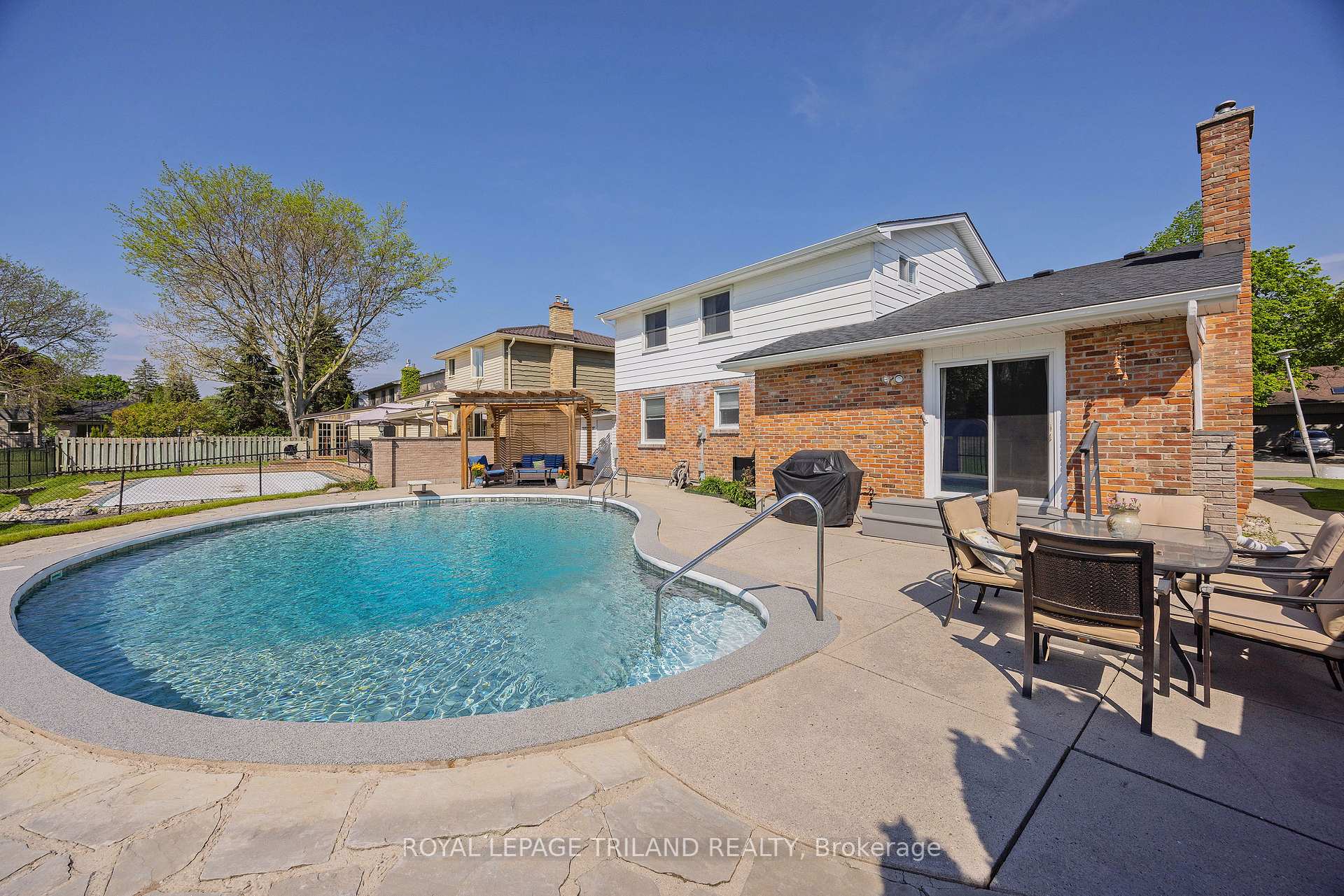 Photo 32 of 1402 Hastings Drive, London, North G — HOMEH