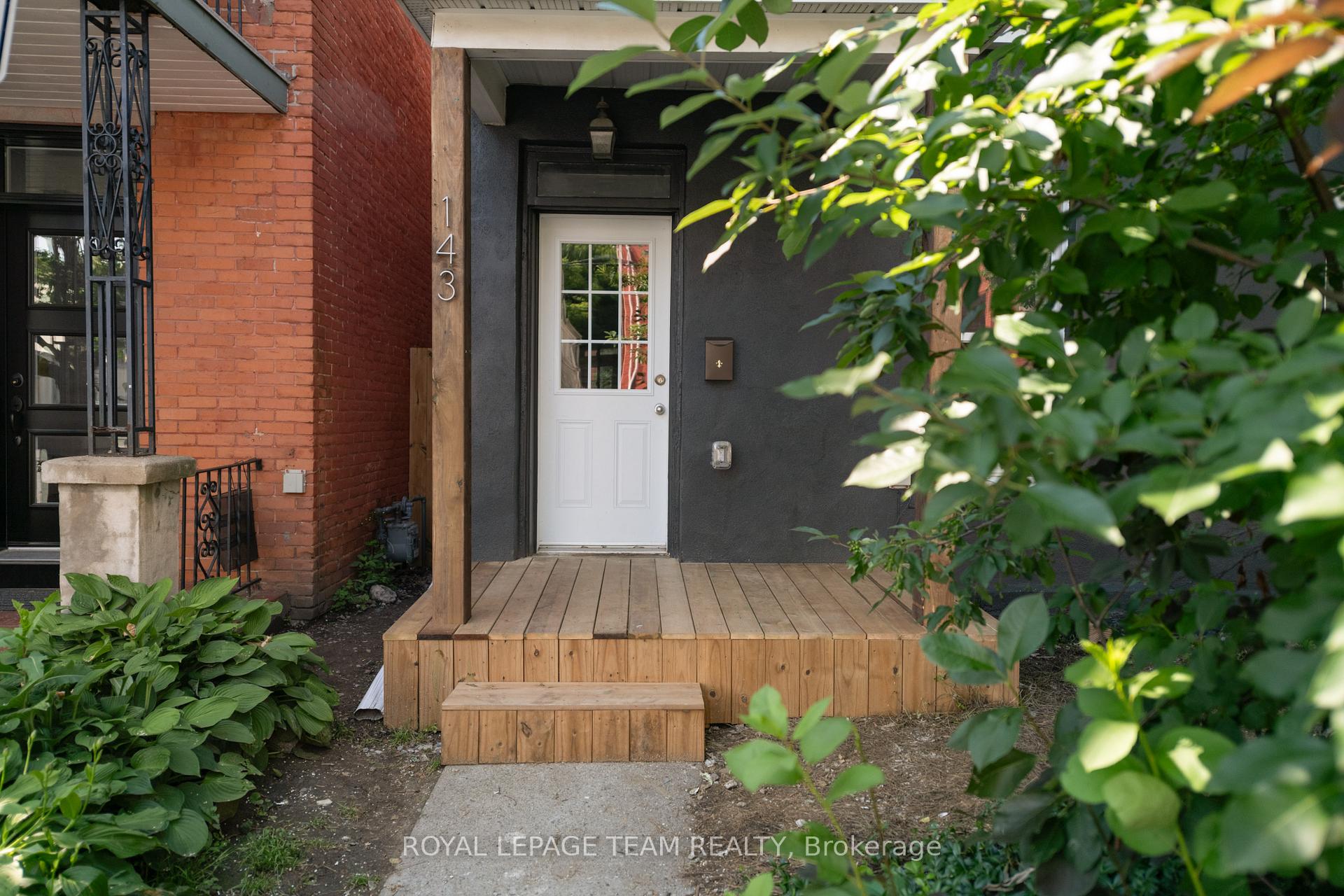 Photo 3 of 143 St Andrew Street, Ottawa, Lower Town/Byward Market — HOMEH