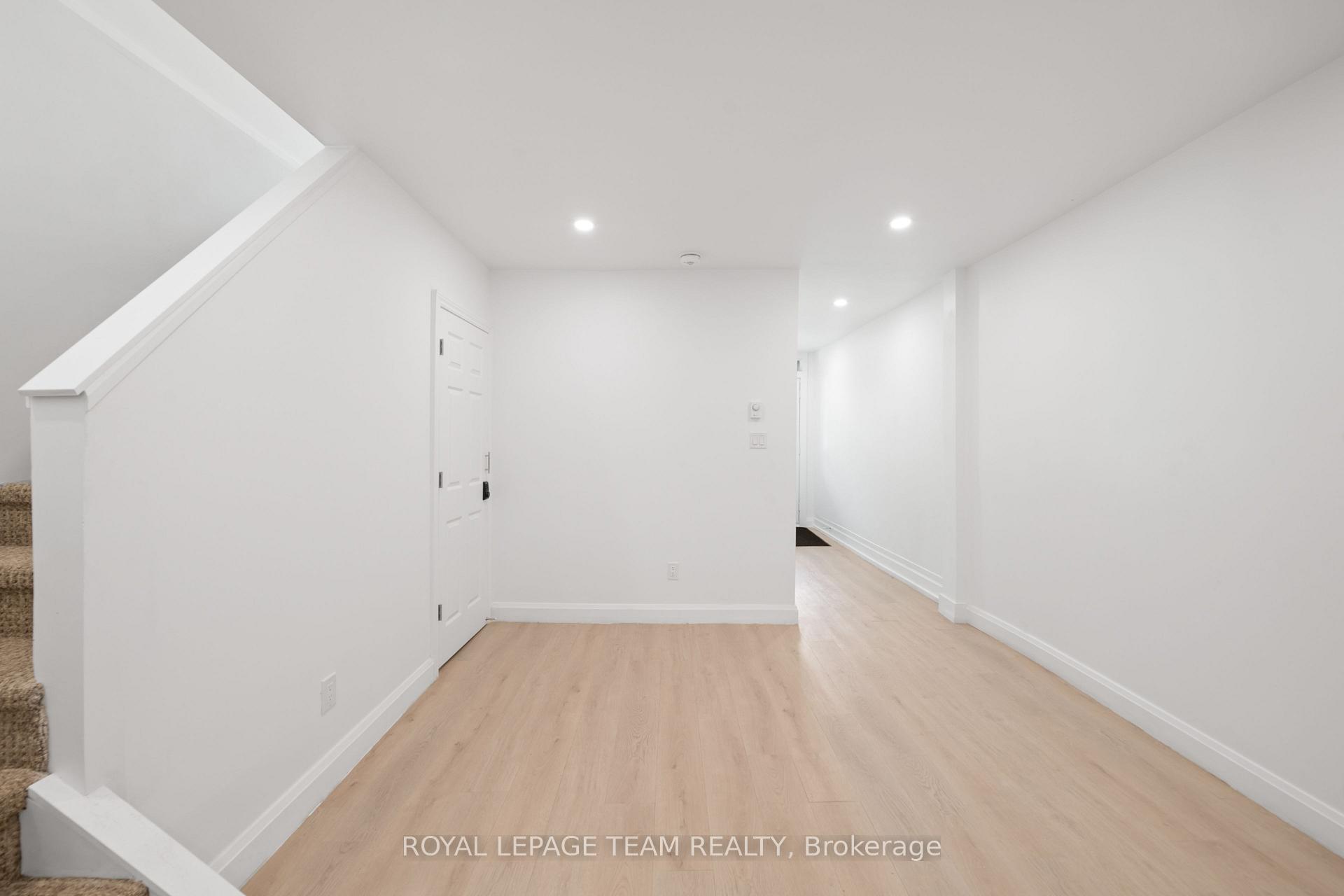 Photo 11 of 143 St Andrew Street, Ottawa, Lower Town/Byward Market — HOMEH