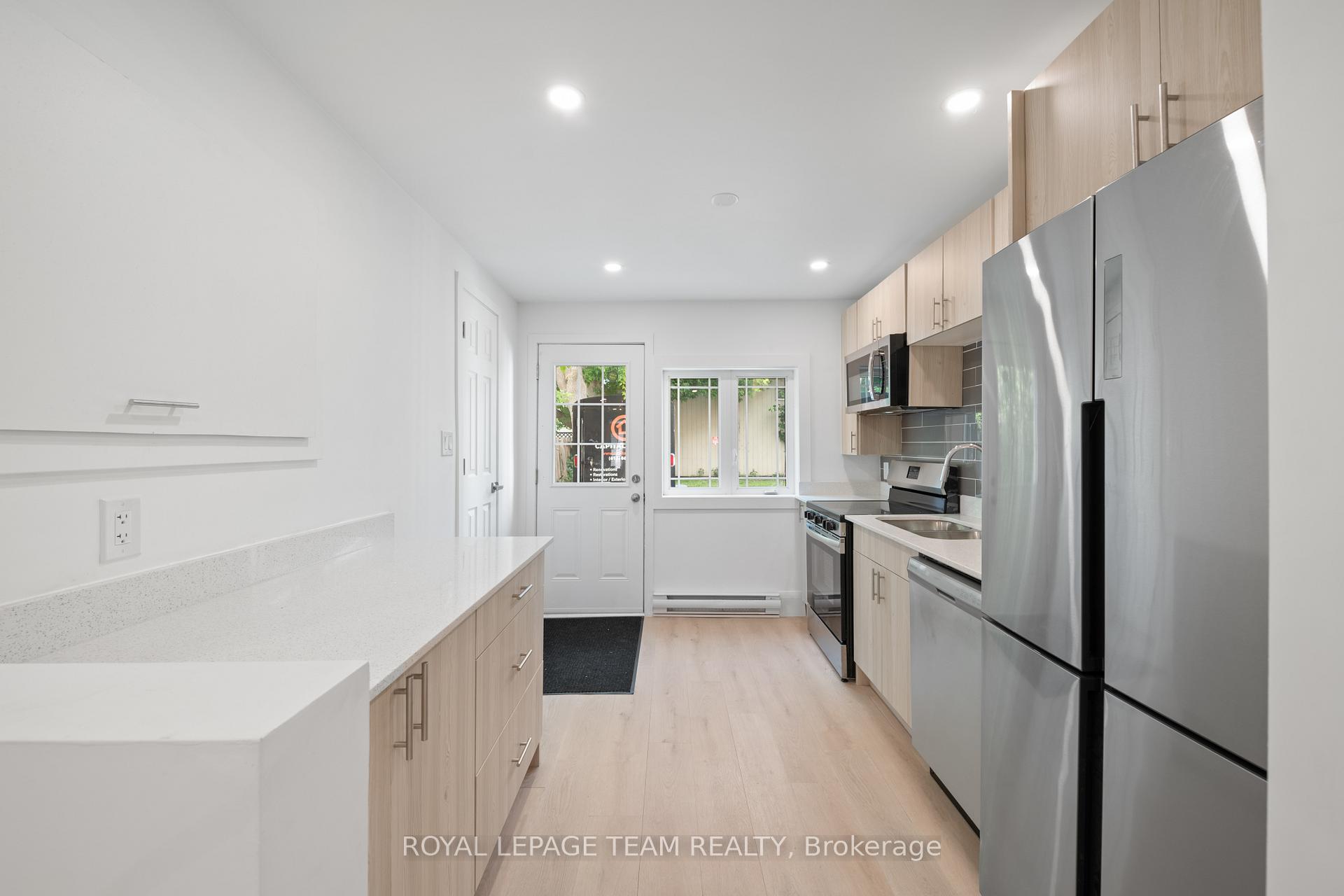 Photo 12 of 143 St Andrew Street, Ottawa, Lower Town/Byward Market — HOMEH