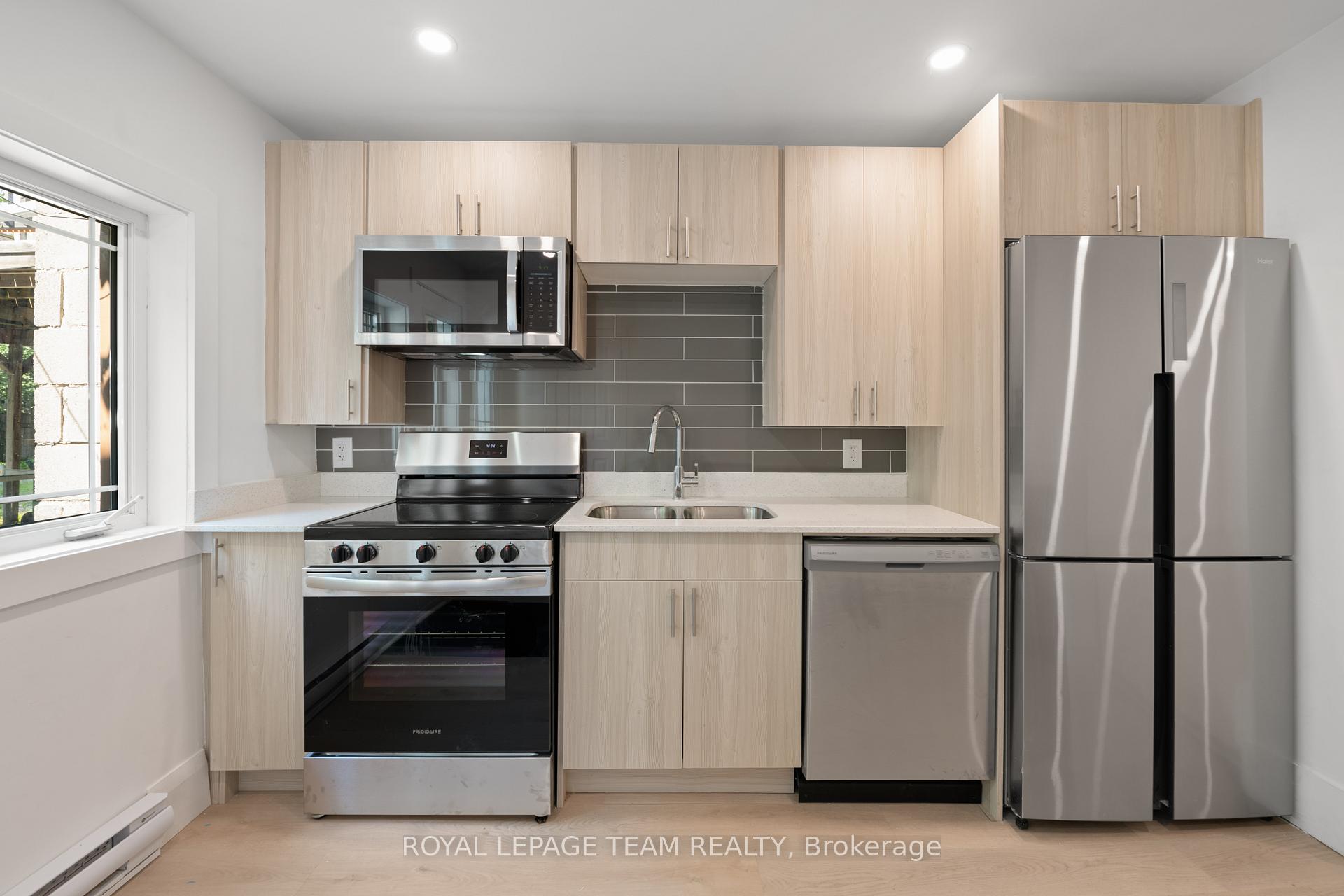 Photo 15 of 143 St Andrew Street, Ottawa, Lower Town/Byward Market — HOMEH