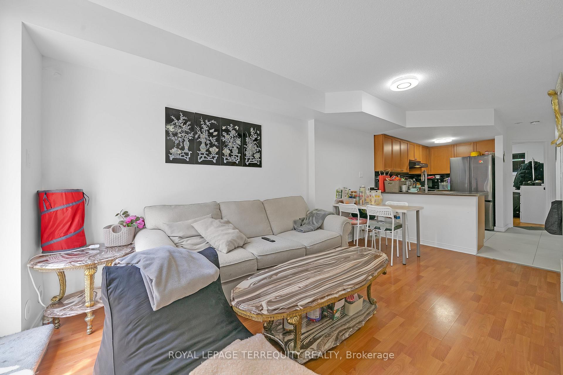 Photo 8 of Unit 124, 75 Turntable Crescent, Toronto, Dovercourt-Wallace Emerson-Junction — HOMEH