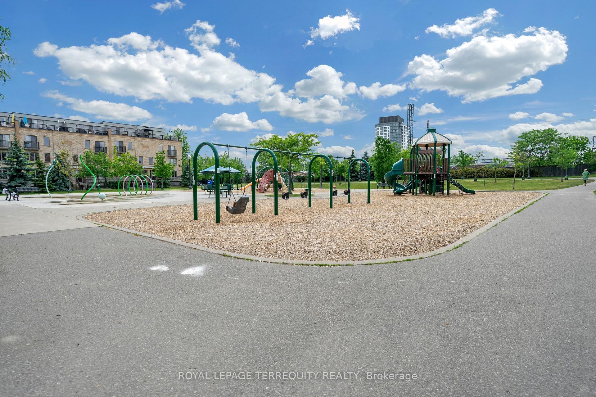 Photo 22 of Unit 124, 75 Turntable Crescent, Toronto, Dovercourt-Wallace Emerson-Junction — HOMEH