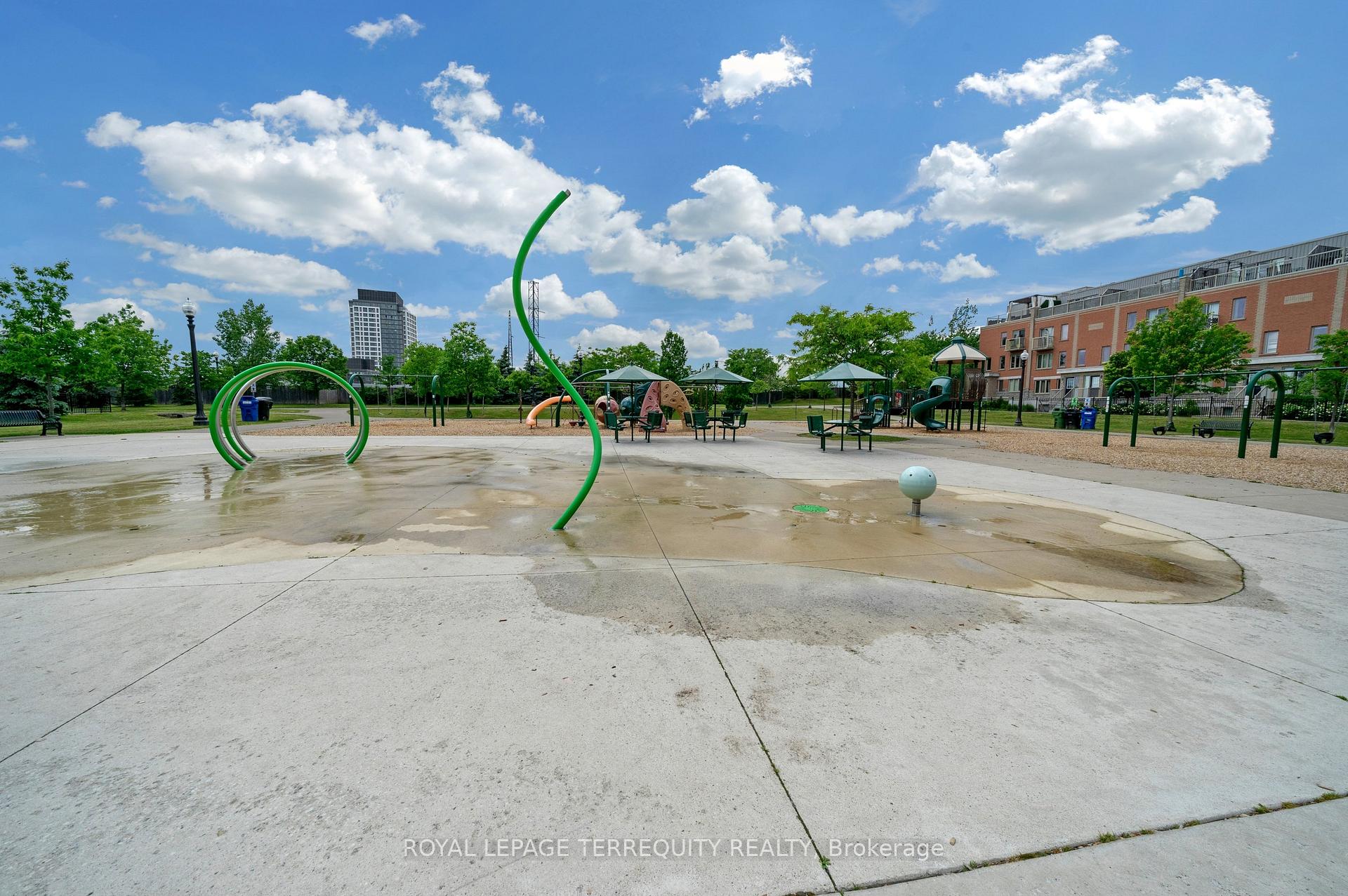 Photo 23 of Unit 124, 75 Turntable Crescent, Toronto, Dovercourt-Wallace Emerson-Junction — HOMEH