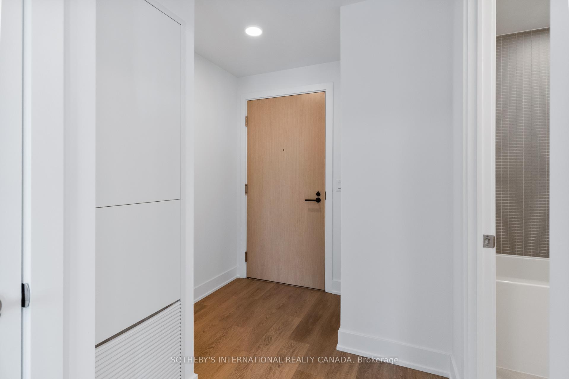 Photo 2 of Unit 2701, 200 Redpath Avenue, Toronto, Mount Pleasant East — HOMEH