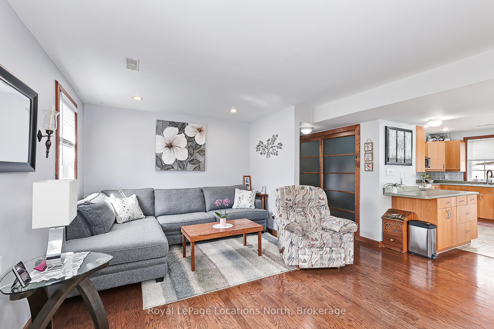 Photo 20 of 63 Broadview Street, Collingwood — HOMEH