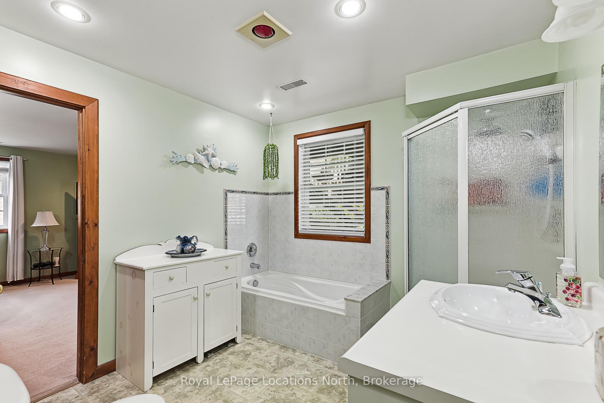 Photo 23 of 63 Broadview Street, Collingwood — HOMEH
