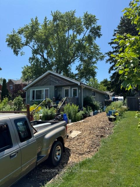 Photo 2 of 532 Marksbury Road, Pickering, West Shore — HOMEH