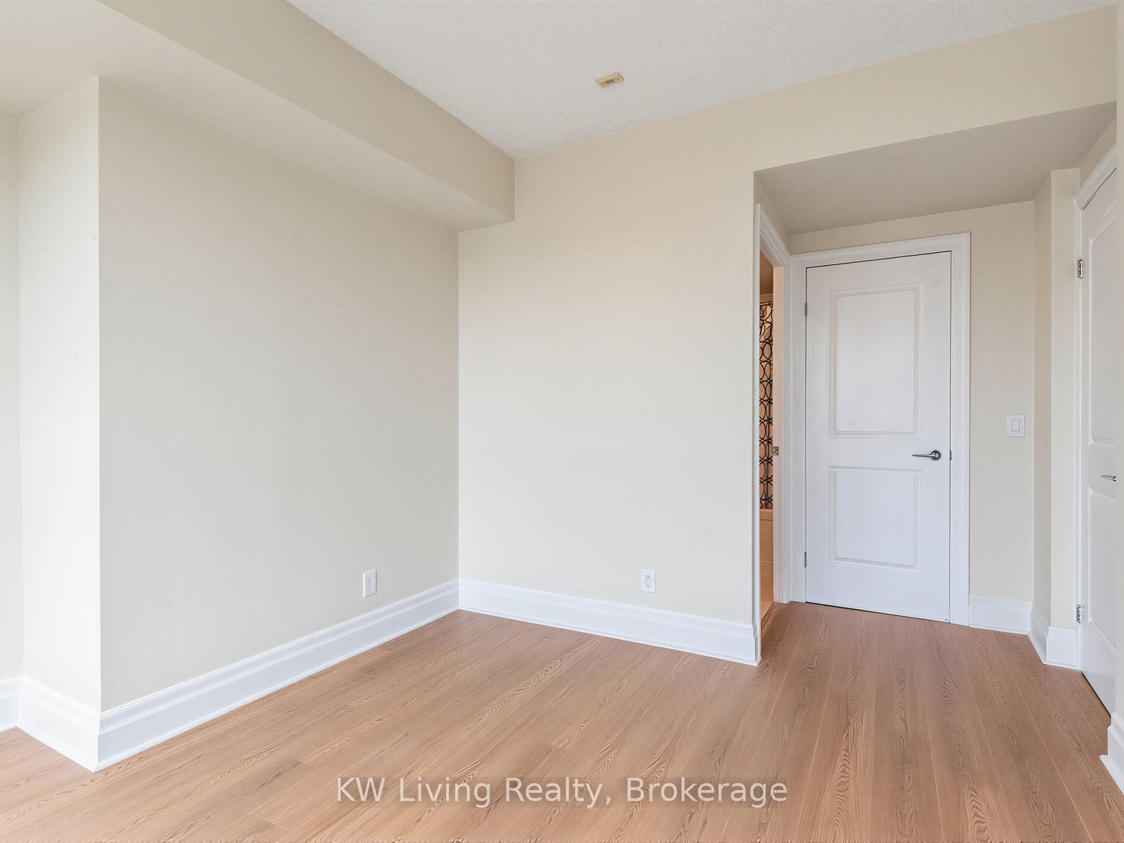 Photo 17 of Unit 604, 21 Upper Duke Crescent, Markham, Unionville — HOMEH
