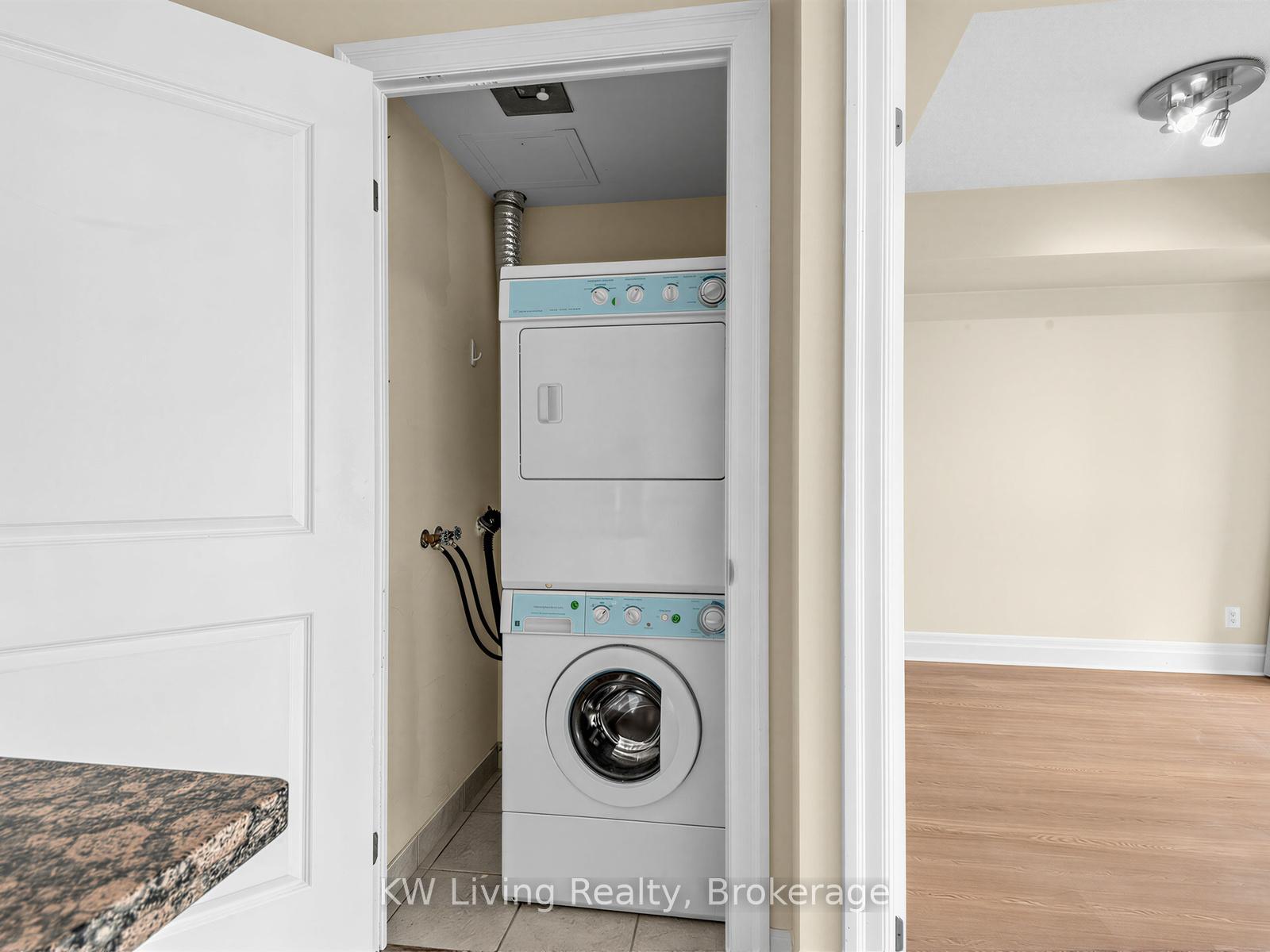 Photo 22 of Unit 604, 21 Upper Duke Crescent, Markham, Unionville — HOMEH