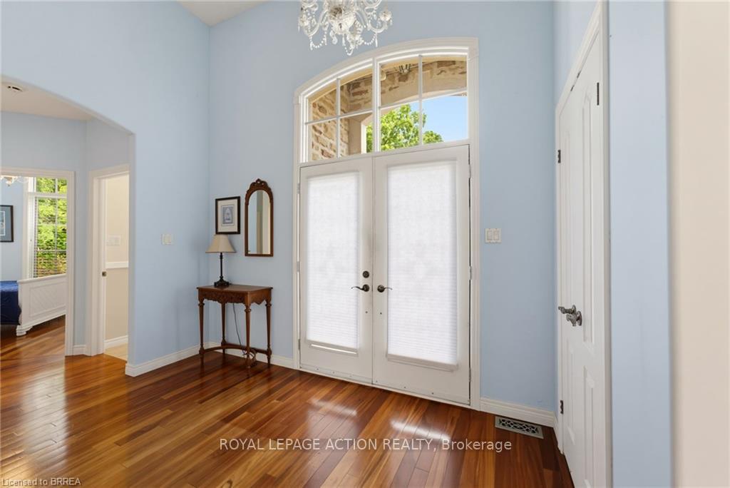 Photo 6 of 1 Rue Chateaux Terrace, Brantford, Empire South — HOMEH