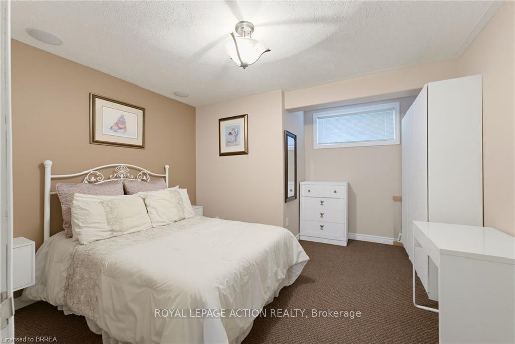 Photo 30 of 1 Rue Chateaux Terrace, Brantford, Empire South — HOMEH