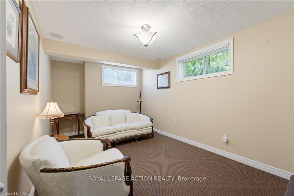 Photo 31 of 1 Rue Chateaux Terrace, Brantford, Empire South — HOMEH