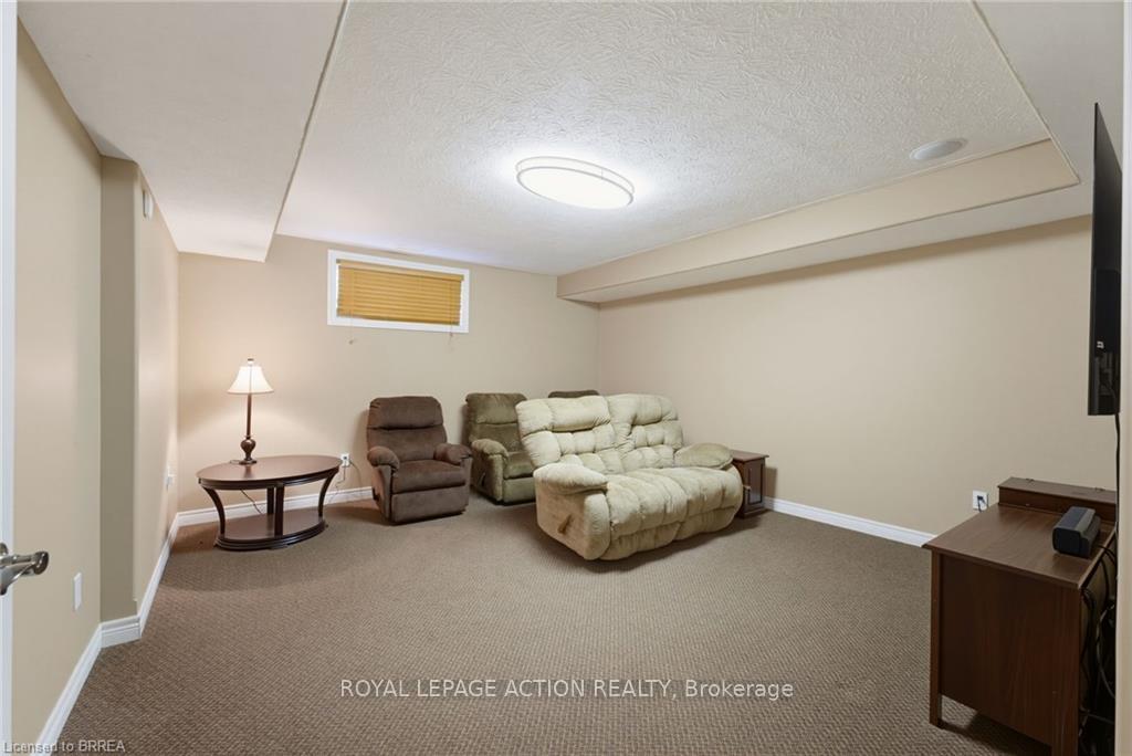 Photo 32 of 1 Rue Chateaux Terrace, Brantford, Empire South — HOMEH