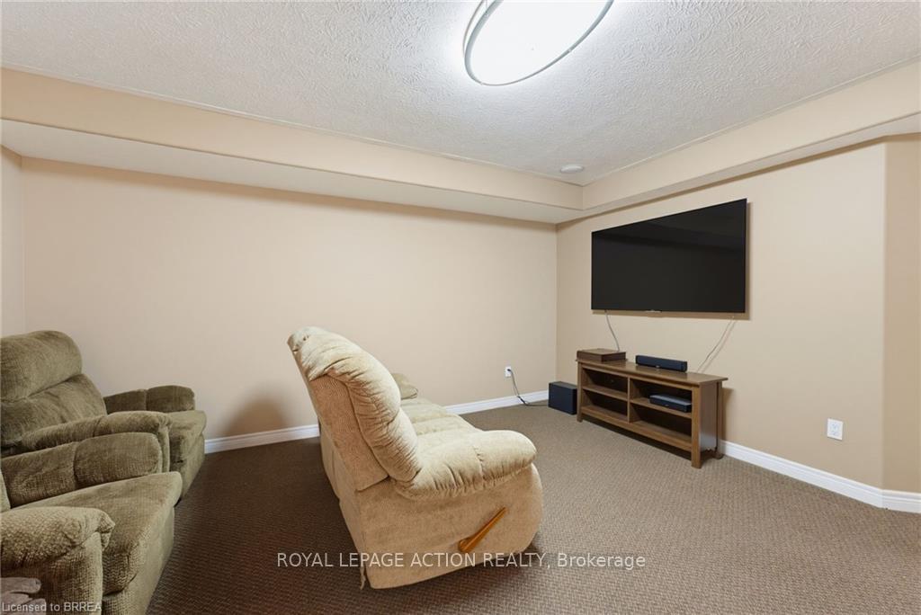Photo 33 of 1 Rue Chateaux Terrace, Brantford, Empire South — HOMEH