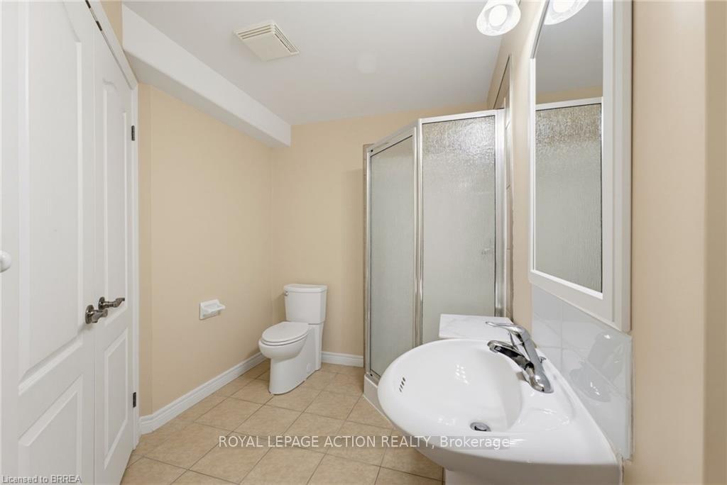 Photo 34 of 1 Rue Chateaux Terrace, Brantford, Empire South — HOMEH