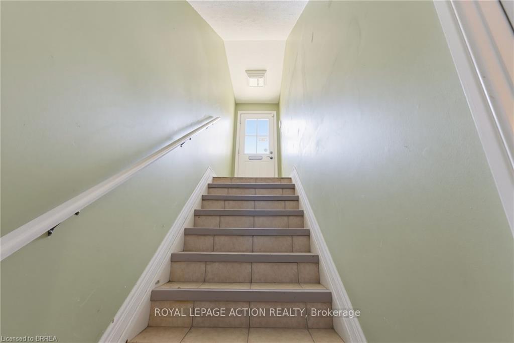 Photo 37 of 1 Rue Chateaux Terrace, Brantford, Empire South — HOMEH
