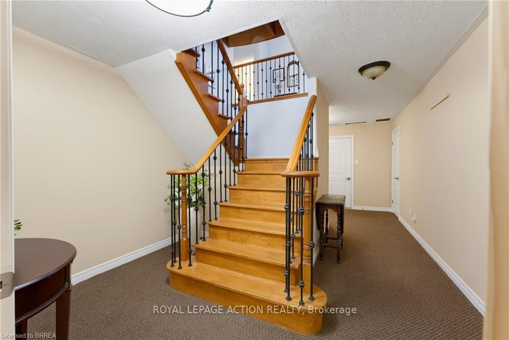 Photo 29 of 1 Rue Chateaux Terrace, Brantford, Empire South — HOMEH