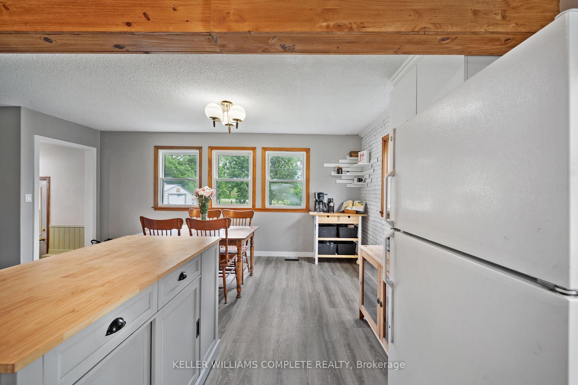 Photo 18 of 56 Sixth Avenue, Brantford, Eagle Place East — HOMEH