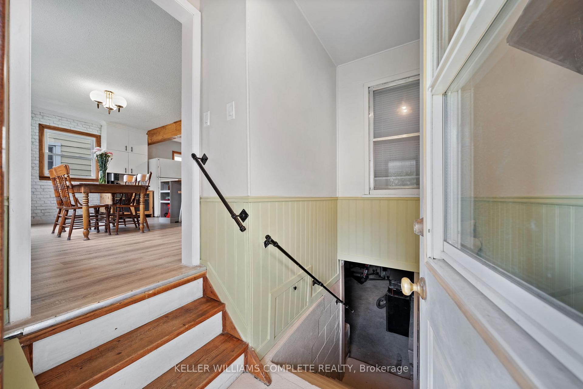 Photo 22 of 56 Sixth Avenue, Brantford, Eagle Place East — HOMEH
