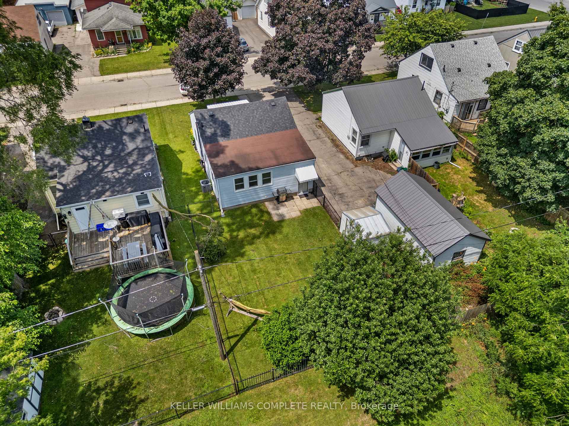 Photo 36 of 56 Sixth Avenue, Brantford, Eagle Place East — HOMEH