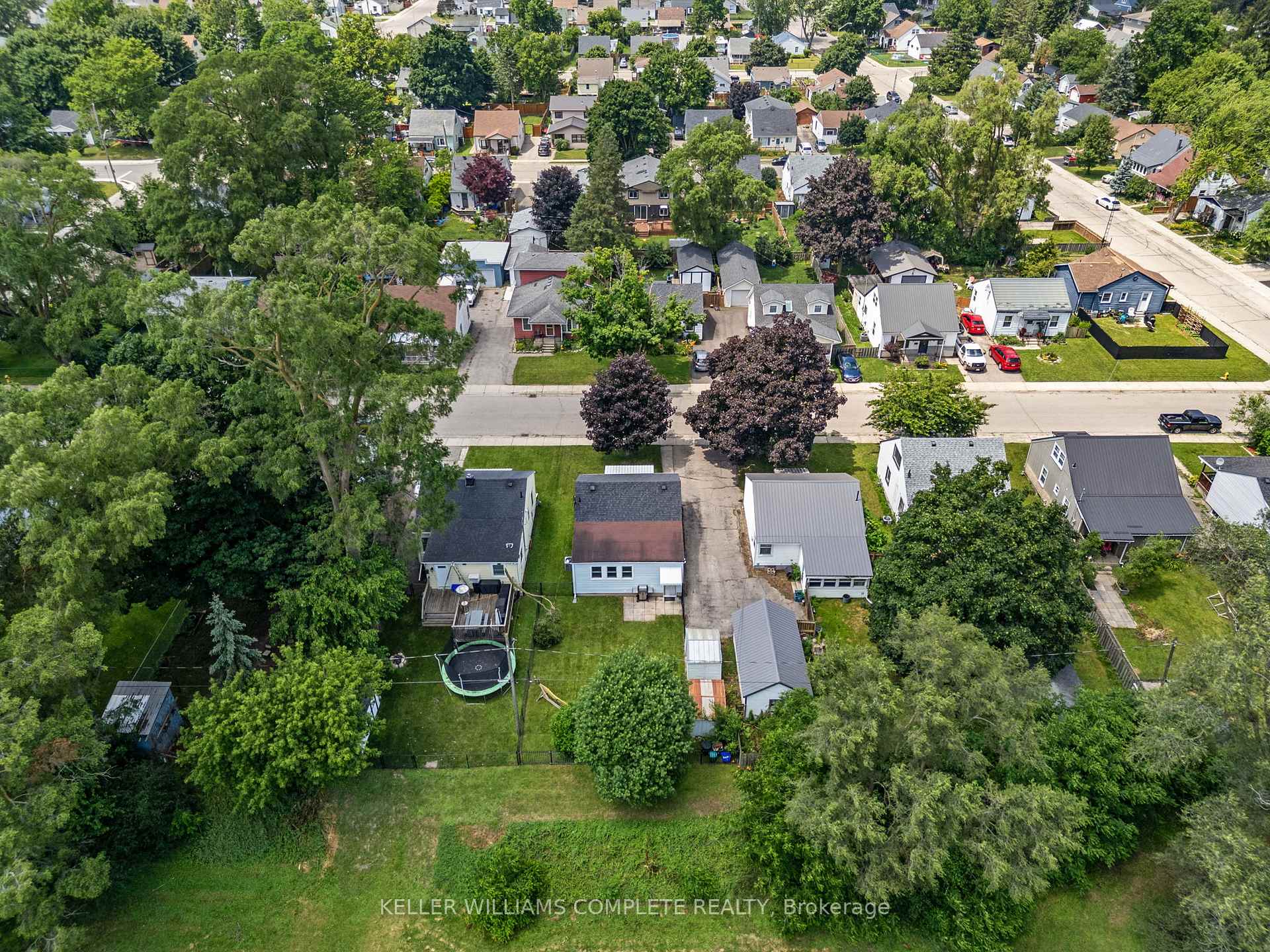 Photo 37 of 56 Sixth Avenue, Brantford, Eagle Place East — HOMEH