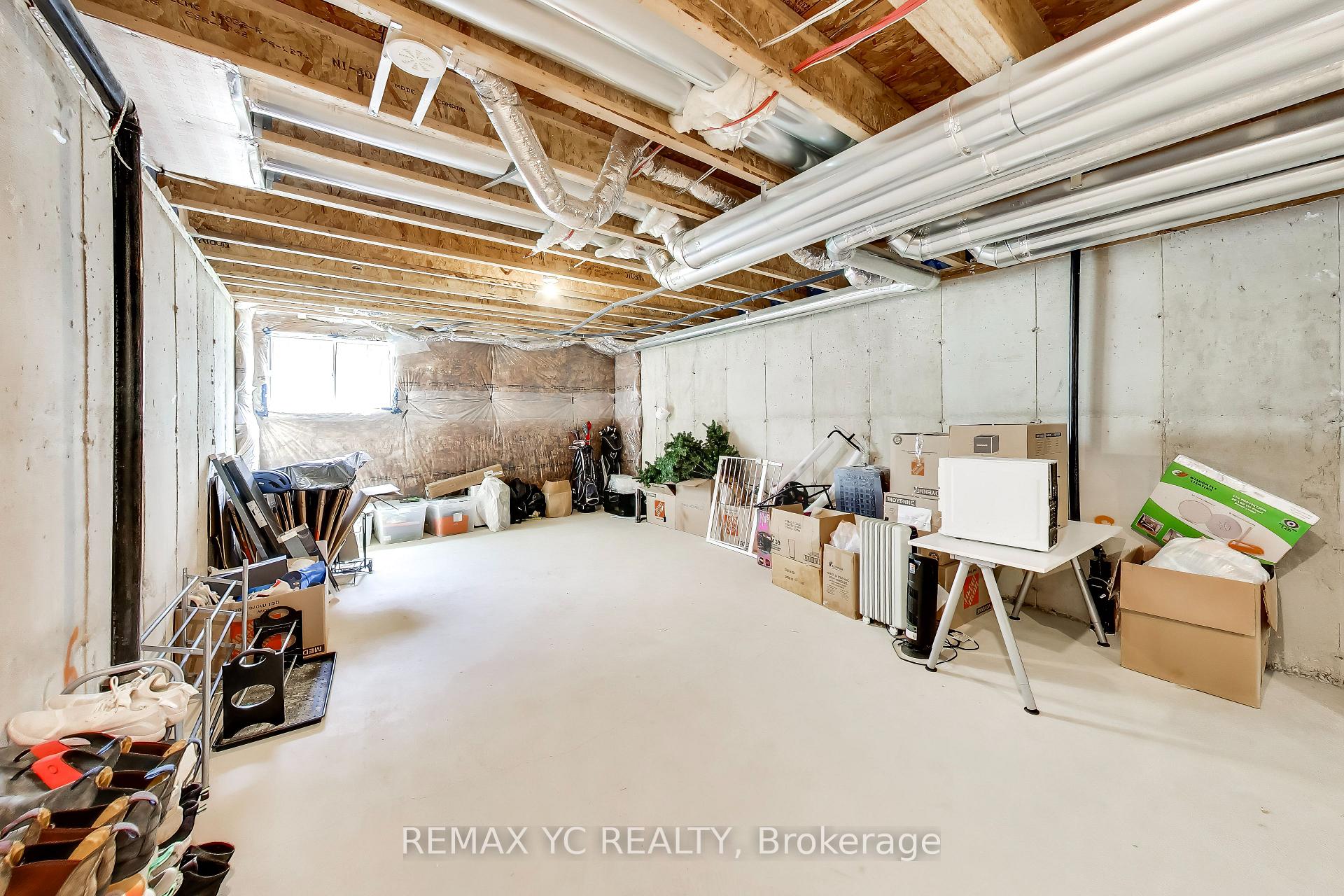 Photo 33 of 18 Deep Roots Terrace, Toronto, Englemount-Lawrence — HOMEH