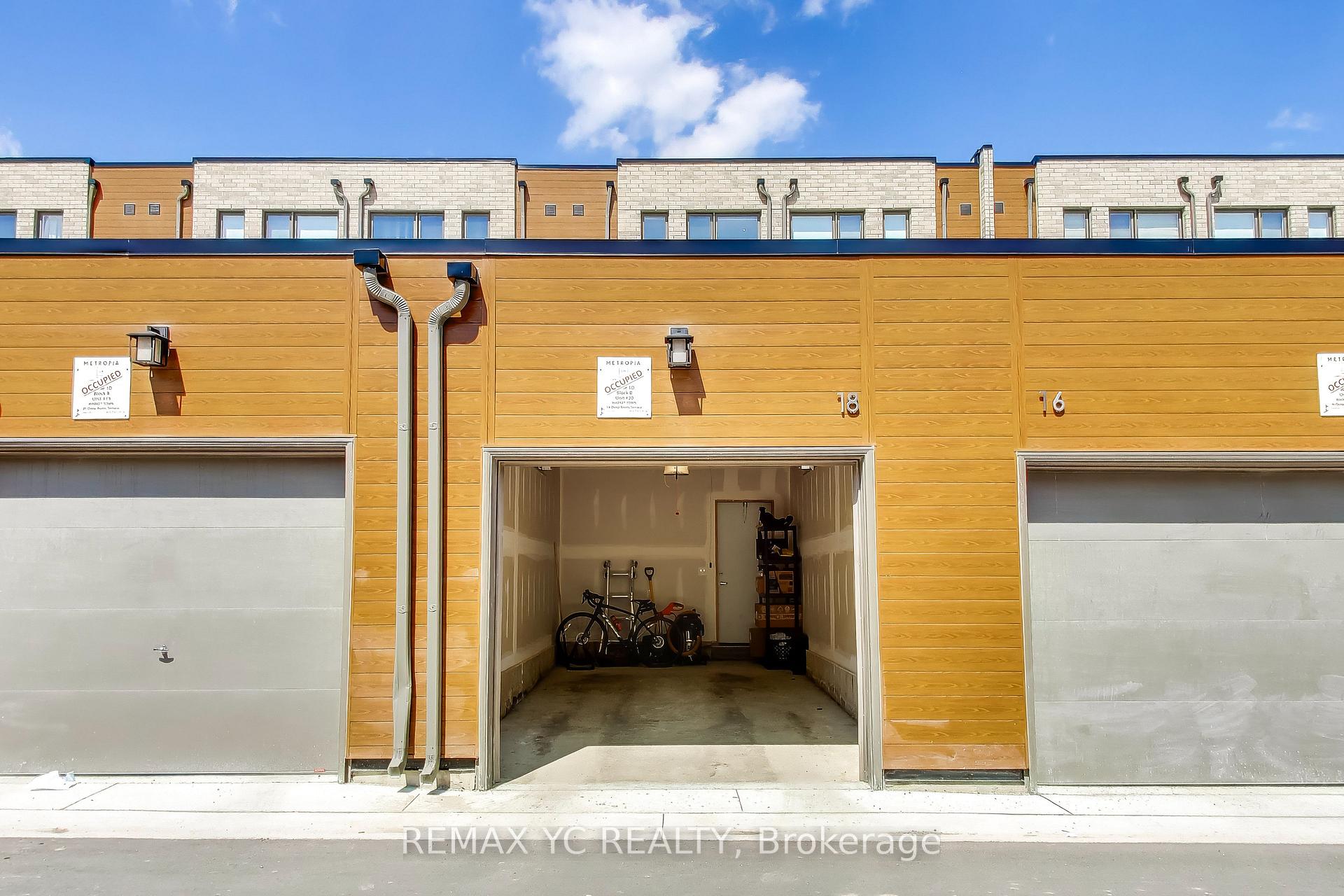 Photo 40 of 18 Deep Roots Terrace, Toronto, Englemount-Lawrence — HOMEH