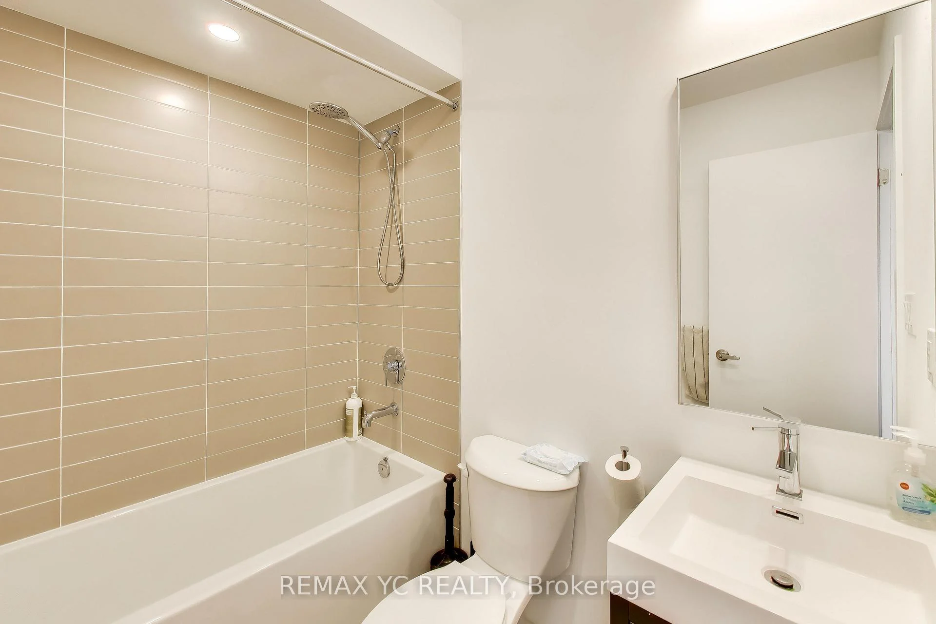Photo 27 of 18 Deep Roots Terrace, Toronto, Englemount-Lawrence — HOMEH
