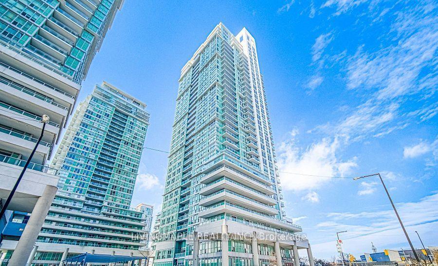 Front of Unit 2202, 70 Town Centre Court