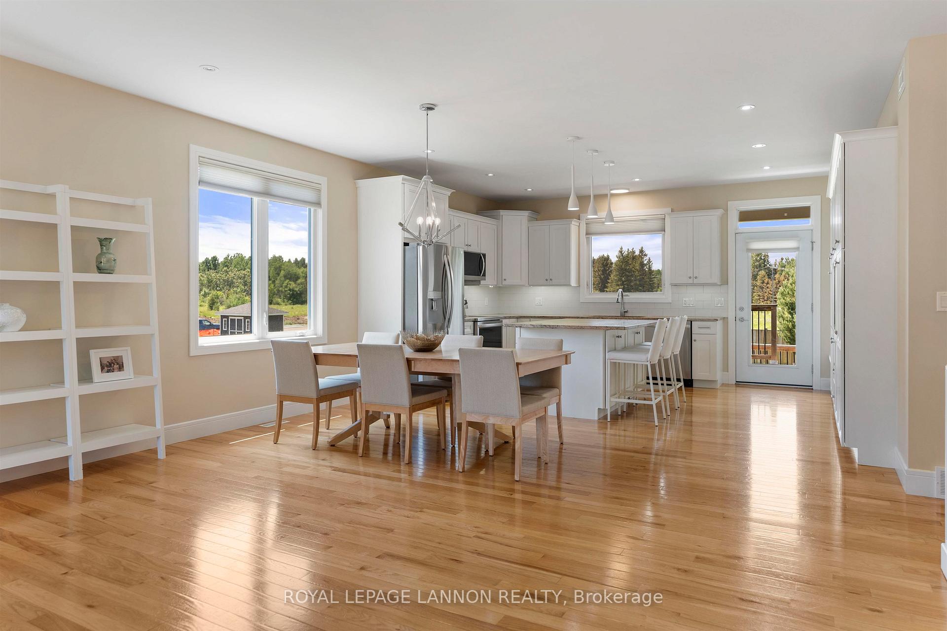 Photo 7 of 2115 15TH Side Road S, Thunder Bay, Mountain Road — HOMEH